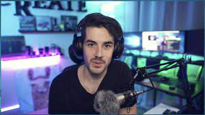In addition, we selected viewers who typically watch livestream for at least 30 minutes at a time to make sure they have an informed opinion about the topic. This Twitch Streamer Has The Coolest Camera Setup You Ve Ever Seen Usi Teradek