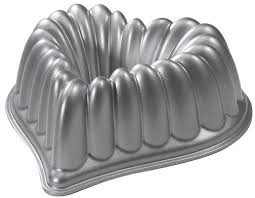 4.8 based on 6 reviews. Nordic Ware Heart Bundt Pan