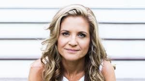 Elizabeth Gilbert Meets Julia Cameron