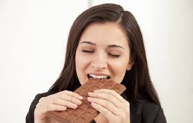 Flek coklat sebelum haid apakah berbahaya dokter sehat. Sebab Kenapa Wanita Ingin Makan Coklat Ketika Datang Haid