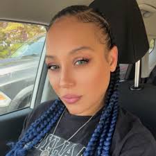 Idk maybe it's just me..but I feel like if my food isn't pretty.... I'm not  really interested in it! Thus why I try hard to make all my creations look  pretty before