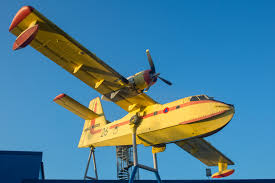 Il est utilisé pour combattre les feux de forêts. Canadair Cl 215 Foto Bild Usertreffen Veranstaltungen Luftfahrt Kunstfotografie Kultur Bilder Auf Fotocommunity