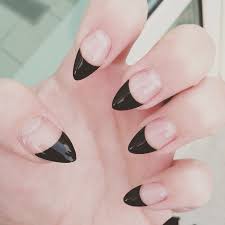 Almond Shaped Acrylic Nails With Black Tips Negative Space Black Tipped Stiletto Nails Trendy Nails Pointy Nails Trendy Nail Design