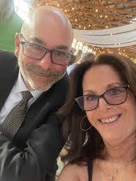 Glenn Eisenberg's Instagram, Twitter & Facebook