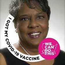 Darlene Pringle's Instagram, Twitter & Facebook