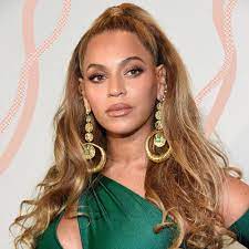 A crew that slays together stays together. How To Get Beyonce Blonde Hair Color Rita Hazan Tips