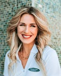 Victoria Hessler's Instagram, Twitter & Facebook