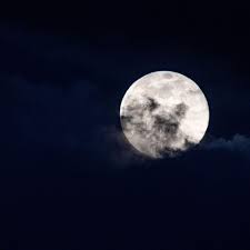 Untitled from full moon in aries (vollmond im widder). Vollmond Wie Beeinflusst Der Mond Unseren Alltag Galileo