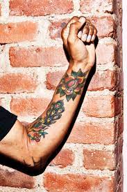 Deep ellum's oliver peck has become a star of the tattoo world, serving as a judge on tv's ink master and once holding the record for most tattoos done in 24 hours. Here S Where To Get Your Post Lockdown Tattoo Gq