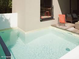 epingle sur petite piscine