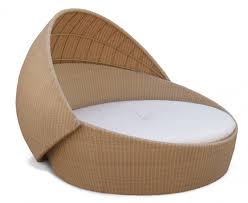 Featuring thick flat woven wicker and fine subtle curves the monterey collection is sure to be a terrific addition to a lanai, patio or poolside. Oyster Rattan Daybed Round Wicker Daybed