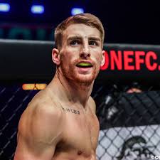 7 interesting facts about muay Thai superstar Jonathan Haggerty