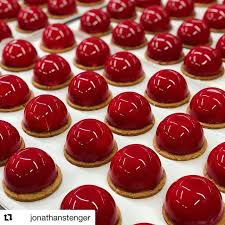 Repost Jonathanstenger Douceur Biscuit Moelleux Pistache Croustillant Reconstitue Compotine De Fruits Rou Biscuits Moelleux Nourriture Delicieuse Moelleux