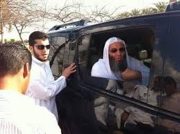 جديد صور الشيخ حسان وهو صغير بدون لحية الشيخ محمد ابراهيم ابراهيم حسان (محمد حسان) ولد فى قرية دموة فى محافظة الدقهلية وكان فى اسرة تهتم بيه من اجل حفظ القران Qv2vyhfwoggktm