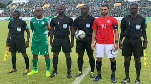 لأنه يتم بداية الصيام مع رفع الآذان، ومن خلال مواقيت الصلاة الحالية في جمهورية مصر العربية. Onlnic3ku3nazm