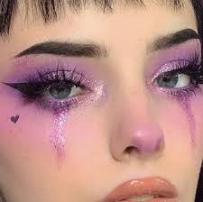 Purple Glitter Eye Makeup With Winged Liner Euphoria Makeup Inspo In 2020 Purple Makeup Creative Makeup Looks Makeup Eye Looks