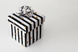 Per quell'uomo di 50 anni dinamico e sempre pronto all'avventura, offri l'emozione di esperienze originali che ricorderà per sempre. Regali Da Uomo Per I 50 Anni Offerte Shopping
