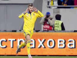 Unsere nummer 9️⃣ fällt aufgrund einer sehnenverletzung am fuß mehrere wochen. Andriy Yarmolenko Zum Bvb Wunsch Transfer Der Fans Von Borussia Dortmund Bvb 09