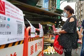 Jun 14, 2021 · 亞太地區股市今漲跌互見，日本股市收紅，南韓股市收盤創新高，新加坡股市以跌作收，中國、香港及澳洲股市因假日而休市。美股期指今盤中小漲，歐洲股市上揚，德國股市改寫歷史新高。美股3大指數今早盤小跌，道瓊工業指數跌近100點，s&amp;p 500指數在歷史高點附近徘徊。 美國聯準會. 1wf5t Faj3pvnm