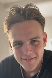 Elissa Kline's Instagram, Twitter & Facebook