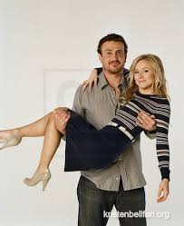 After his tv star girlfriend, sarah, breaks his heart, peter can't move on because she's vacationing at the same resort in hawaii. Kristen Bell Forgetting Sarah Marshall Promoshoot Famousfix Com Post
