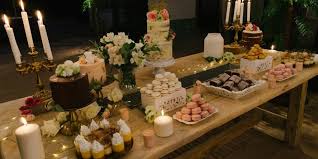 Candy bar para bodas con muchos complementos de decoración y adornos a elegir. Ideas De Candy Bar Mesa Dulce O Mesa De Postres Eventos Zazu