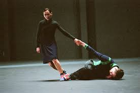 Anne Teresa De Keersmaeker Porte Danse Poses De Danse Danse Contemporaine