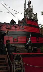 Pirates Renaissance Fair Statue Of Liberty Pirate Ship