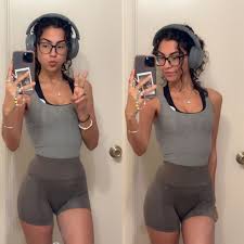 TW Pornstars - Emmy Banks 🍉 Porn Princess. Twitter. if u see me at the gym  make sure to lick the bench clean. 5:01 PM - 15 Feb 2023