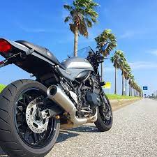 こないだの千葉フォルニアpic こないだの千葉フォルニアpic ver 2 ほんと久々に朝から充実したバイクライフを満喫できた 話は変わって巷で話題のあおり運転ですがバイク乗ってるときに前方を車に塞がれて殴り掛かってきたらどうすれば良いんですかね 大人しい性格の僕は