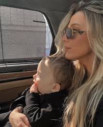 Oh my gosh, Shekinah Garner looks so beautiful! Her face has changed a lot. 