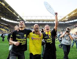 Borussia dortmund sc freiburg 05052012. Mario Gotze On Twitter Can T Believe It S Already 10 Years Ago That I Won My First Bundesliga Title With Bvb What A Team Unforgettable Moments Still Giving Me Goosebumps Https T Co F1jn6muka7