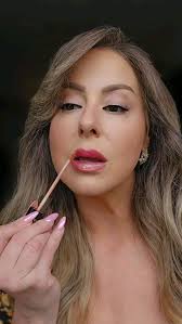 Victoria Stiles's Instagram, Twitter & Facebook