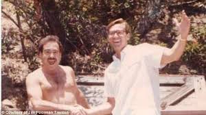 Young filed documents seeking to end her marriage with dr. Dr Drew Pinsky Told His Friends I Really Love Cocaine Daily Mail Online