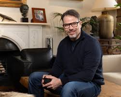 Billionaire Chris Rokos, who paid £330m in tax last year, to quit UK — The Guardian