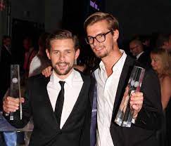 Das duell um die welt, die beste show der welt, joko und klaas gegen prosieben und late night berlin. Joko Gegen Klaas Das Duell Um Die Welt Wikipedia