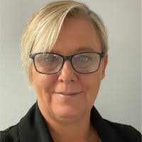 Dale Heinze's Instagram, Twitter & Facebook