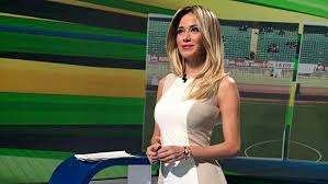 Diletta leotta popular italian news reporter has beautiful adorable family.mirko leotta is diletta leotta's brother who is plastic surgeon by profession. Diletta Leotta Rifatta Parla Mirko Manola Il Fratello Chirurgo Estetico