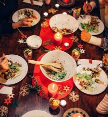 A pesar de ser un país con influencia de la cultura occidental, en ese país los viejos pascueros se. Cena Regalos Y El Amigo Secreto Encuesta Muestra Como Celebran La Navidad Los Chilenos