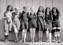 No Title Costumi Da Bagno Vintage Bellezze Al Bagno Idee Fotografiche