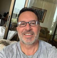 Damon Sutton in people