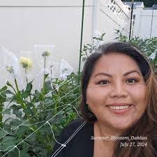 Dahlia Nelson's Instagram, Twitter & Facebook