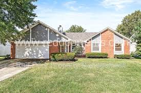 7608 Davis Lane Indianapolis, IN 46236