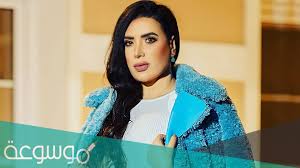 فستان ليلى علوي من توقيع المصمم المصري المعروف هاني البحيري، قد وارتدت ليلى علوي مجوهرات من شركة أفاكيان السويسرية واختارت تسريحة شعر تقليدية تصفيف الكوافير. ÙŠØ§Ø³Ù…ÙŠÙ† Ø¹Ø¨Ø¯ Ø§Ù„Ø¹Ø²ÙŠØ² ÙˆÙŠÙƒÙŠØ¨ÙŠØ¯ÙŠØ§