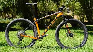 Buy trek 2020 roscoe 8 mtb online at the cheapest price from new zealand's favourite bikes mtb shop torpedo7. Trek Procaliber 9 8 Em Teste Youtube