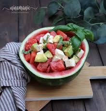 Diesen salat kann man nicht lange aufheben und auch nicht gut vorbereiten, sondern sollte ihn gleich essen. Melonen Avocado Feta Salat Ein Frischer Sommersalat Ninamanie