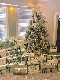 Holiday Christmas Tree With Presents Green Emerald Green Gold Whit Green Christmas Tree Decorations Christmas Tree With Presents Christmas Tree Inspiration
