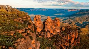 We might never know how true the aboriginal legend is, but there's no denying the spectacular views that visitors are treated to when they visit this picturesque blue mountains. Three Sisters Tours Activities Aat Kings