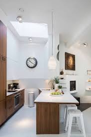 The driver should offer a powerful yet controlled launch, and it should have enough loft to achieve the optimal distance. Folj Med In I Ola Wenstroms Vindsvaning Pa Ostermalm Cafe Se