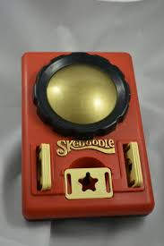 Our goal is for newgrounds to be ad free for everyone! Etch And Sketch Toy Vintage Skedoodle With Shape Inserts Etsy
